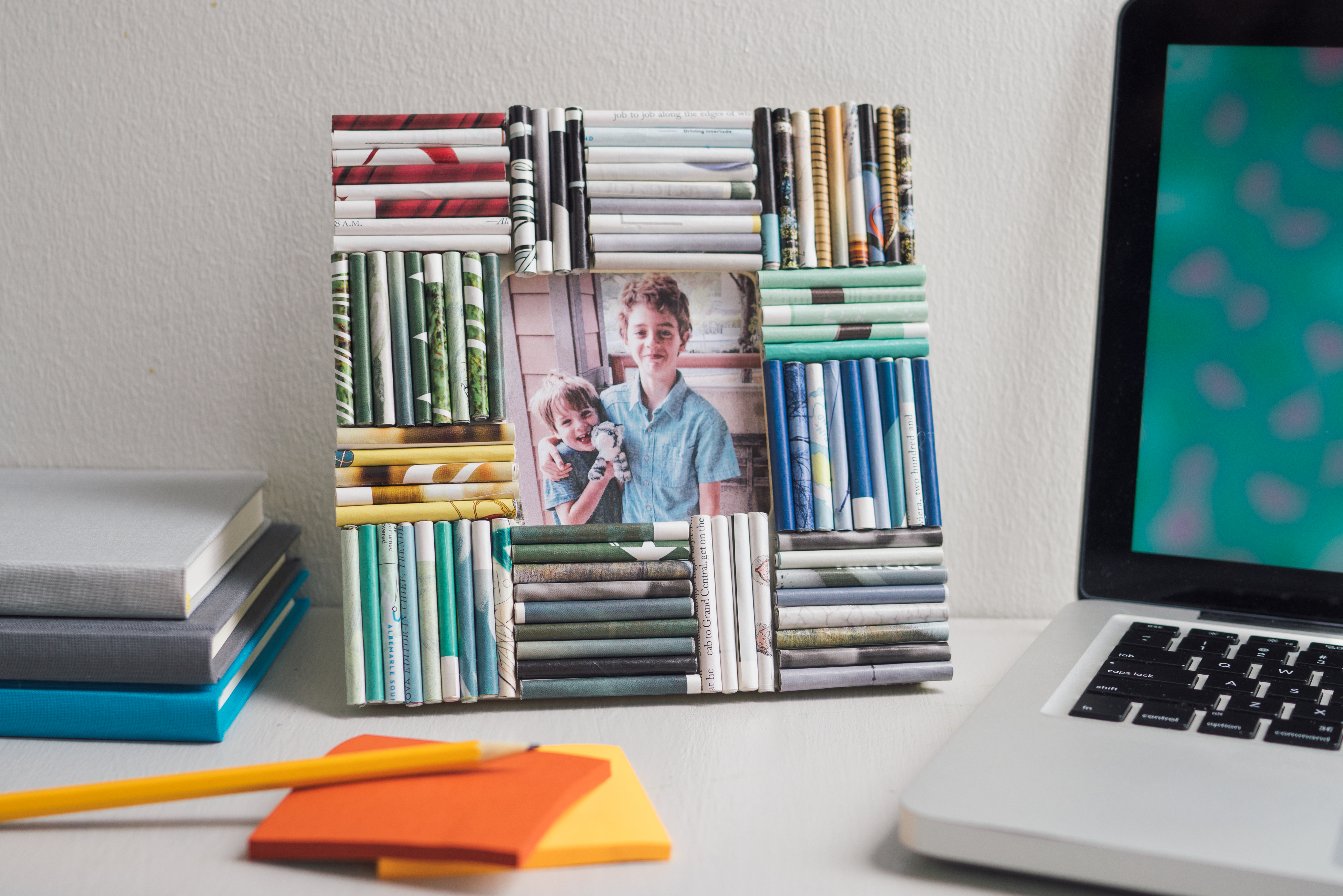 Rolled Paper Picture Frame