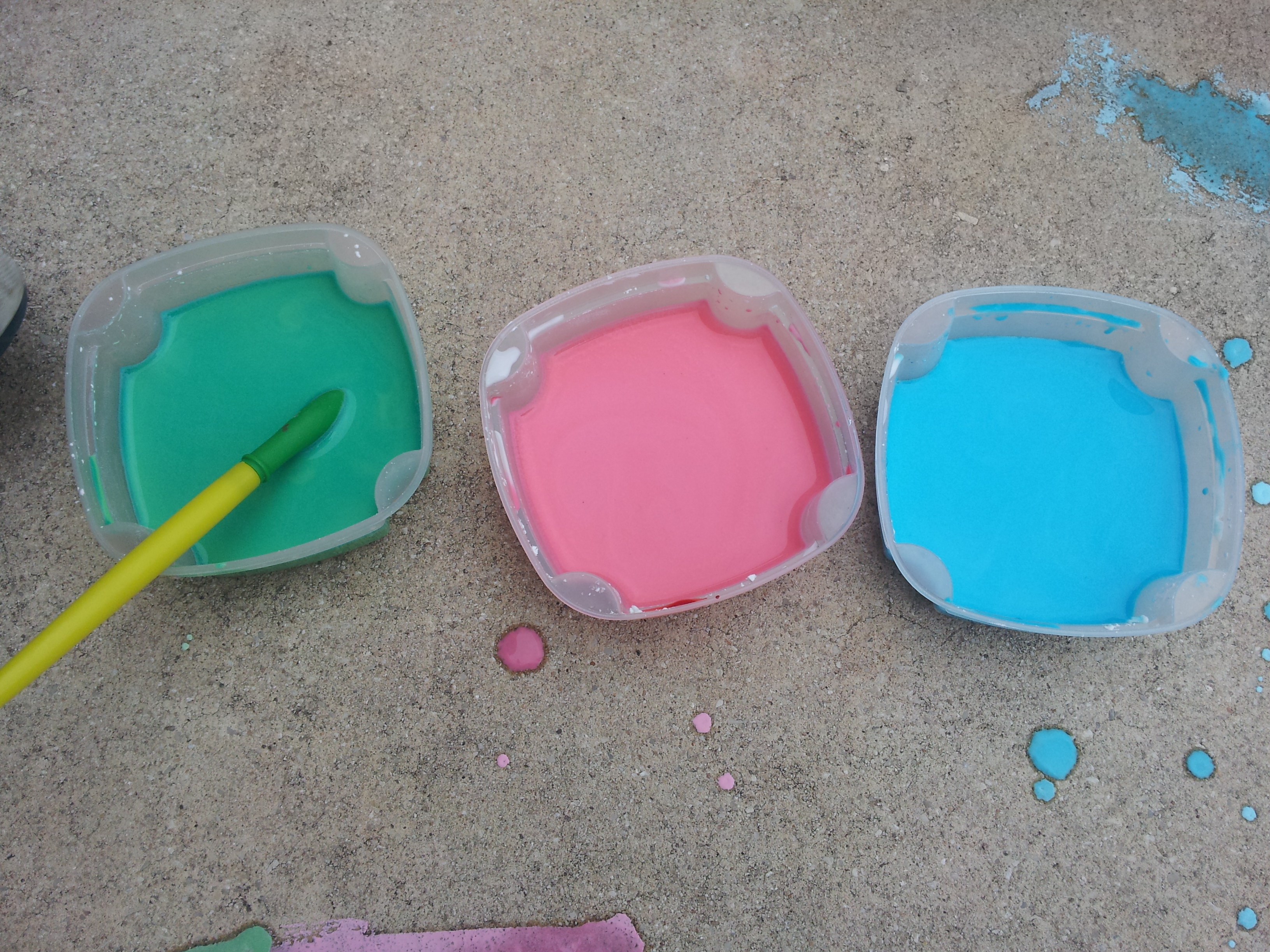 Homemade Sidewalk Chalk Paint