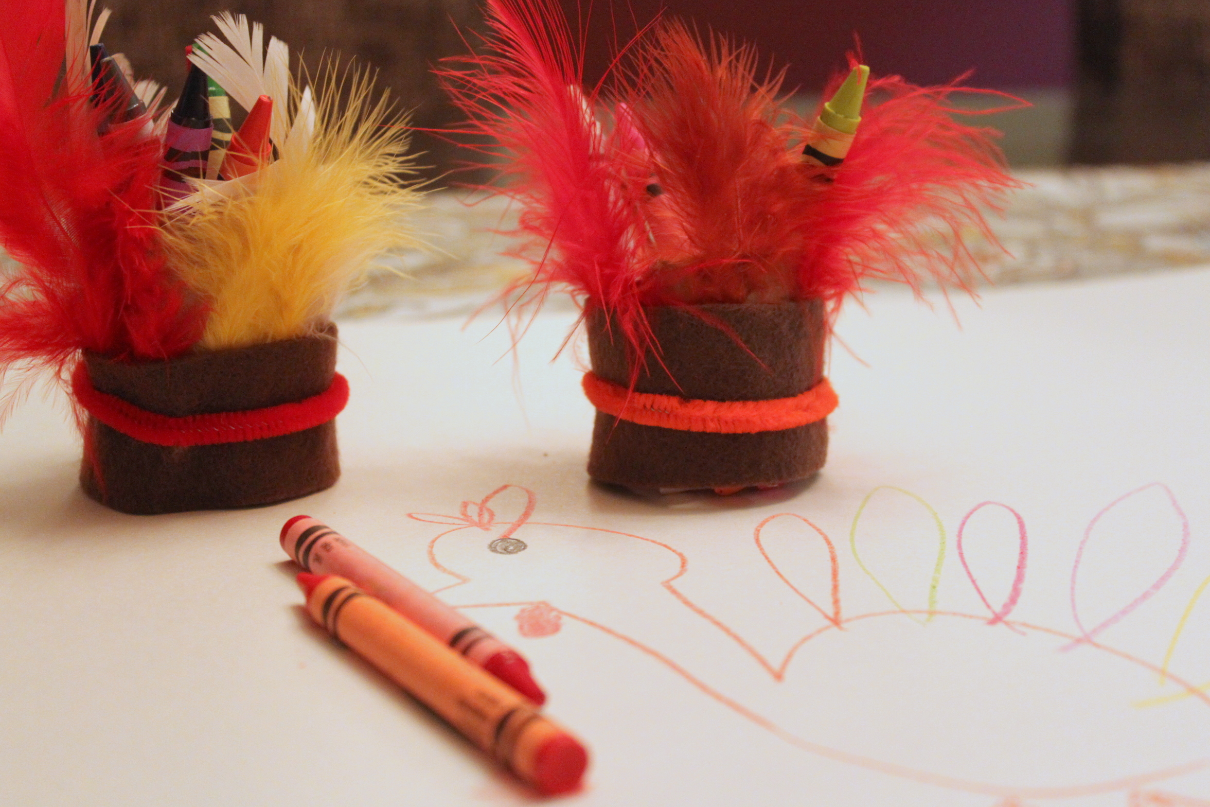 Indian Headdress Crayon Holder