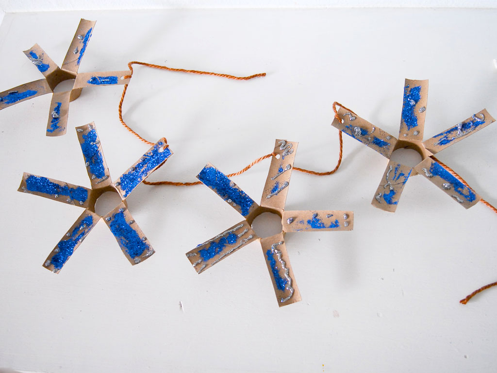 Cardboard Tube Star Garland