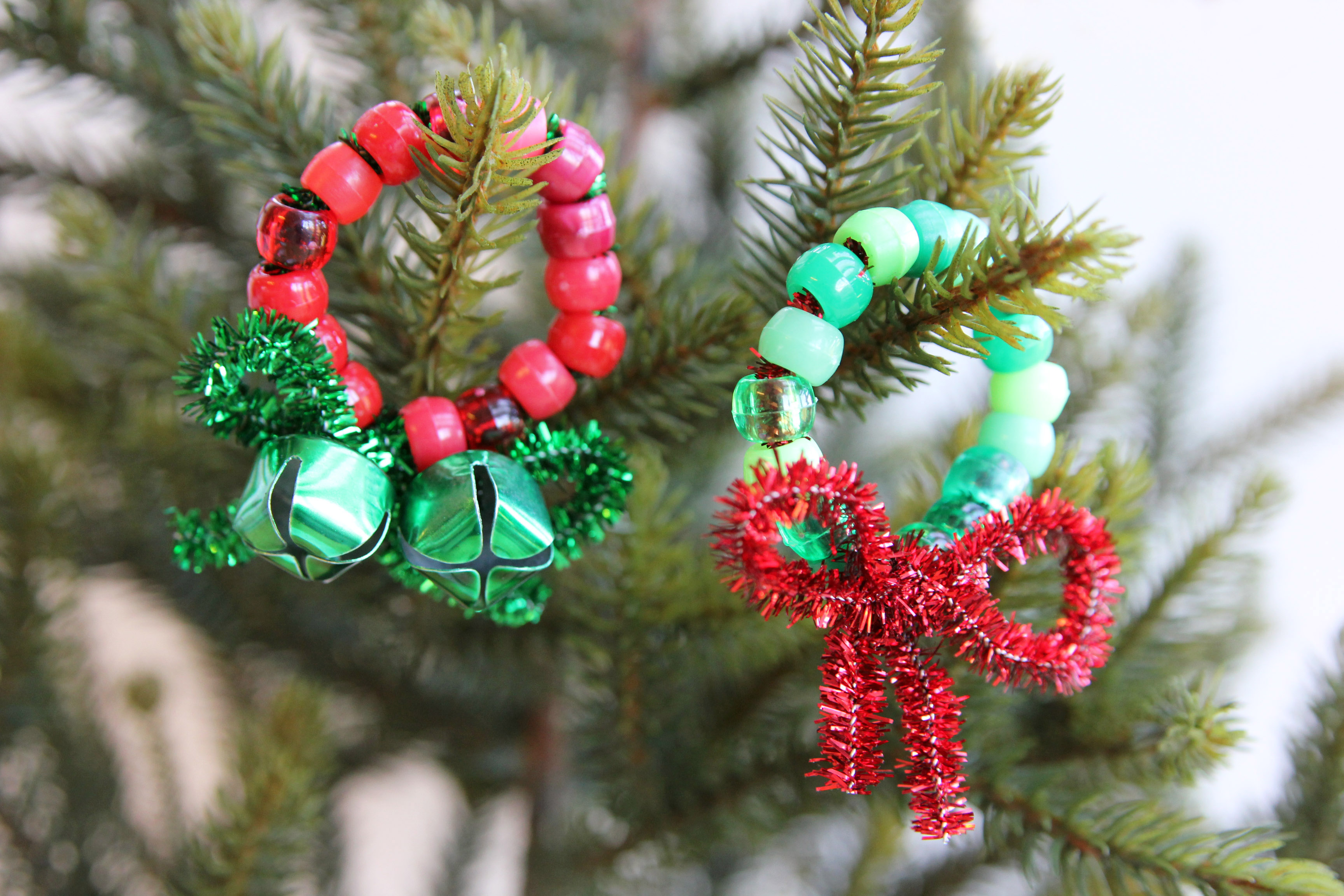 Beaded Pipe Cleaner Mini Wreaths