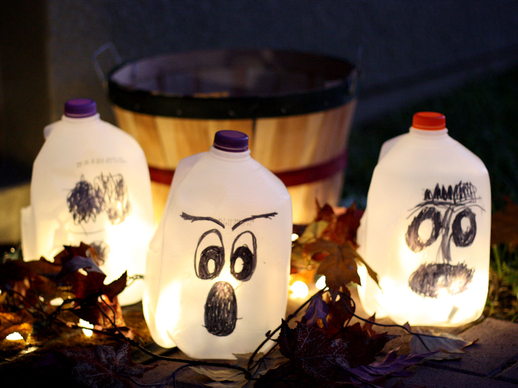 Halloween Milk Jug Lanterns