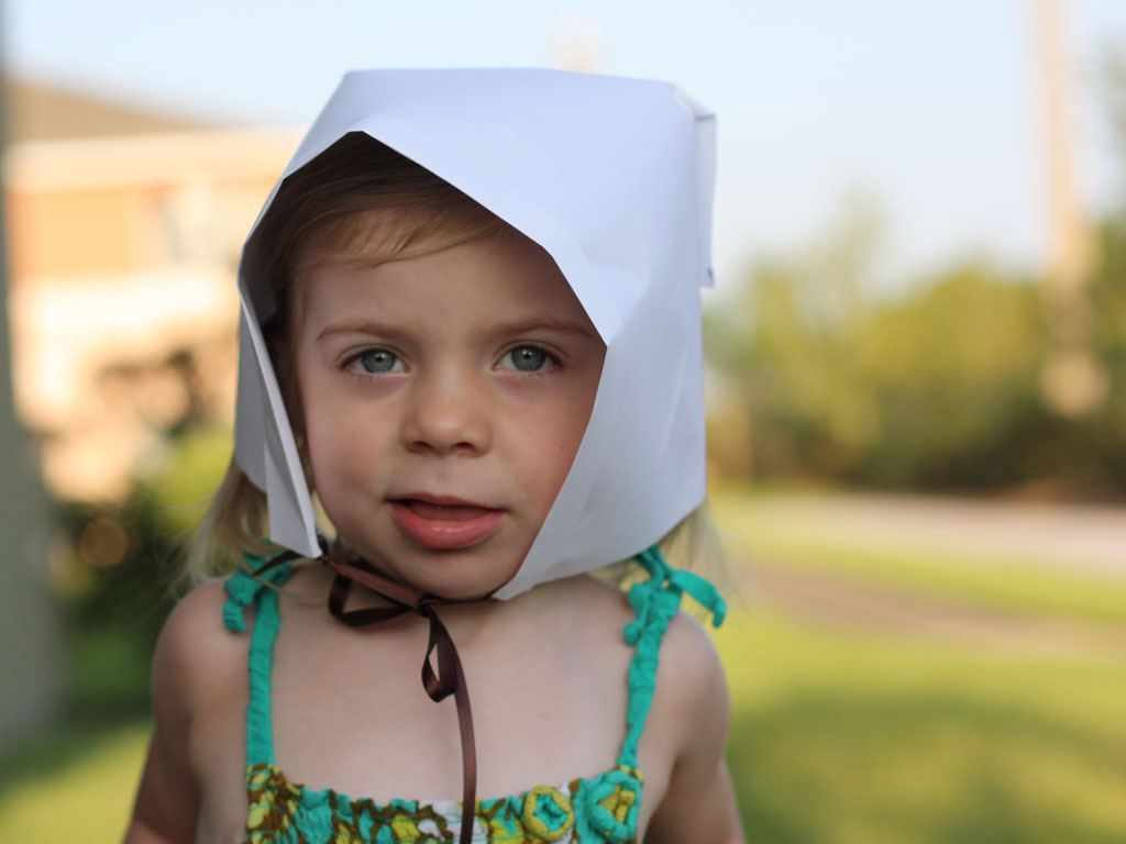 Simple Paper Pilgrim Bonnet