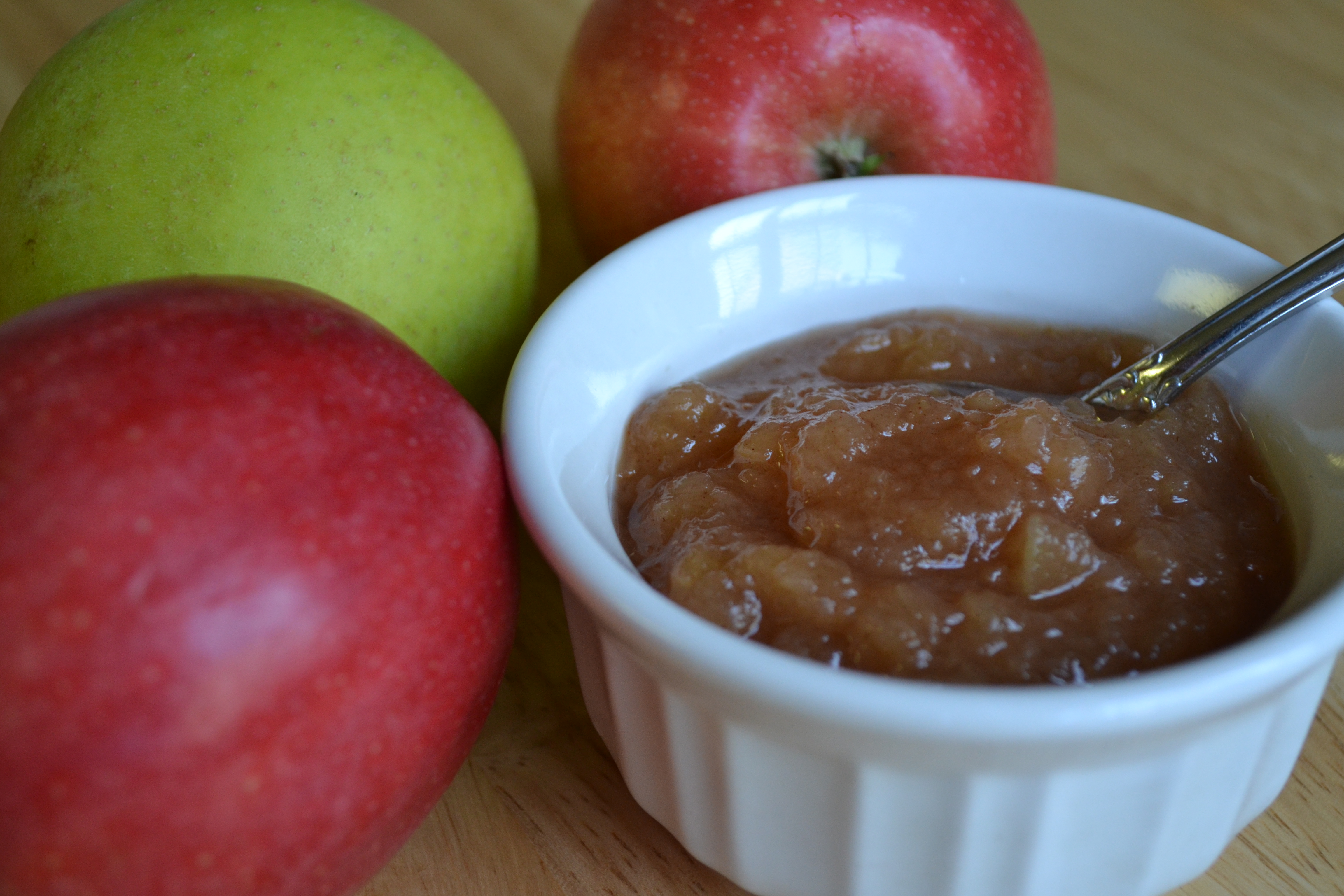 Easy Crock-Pot Applesauce