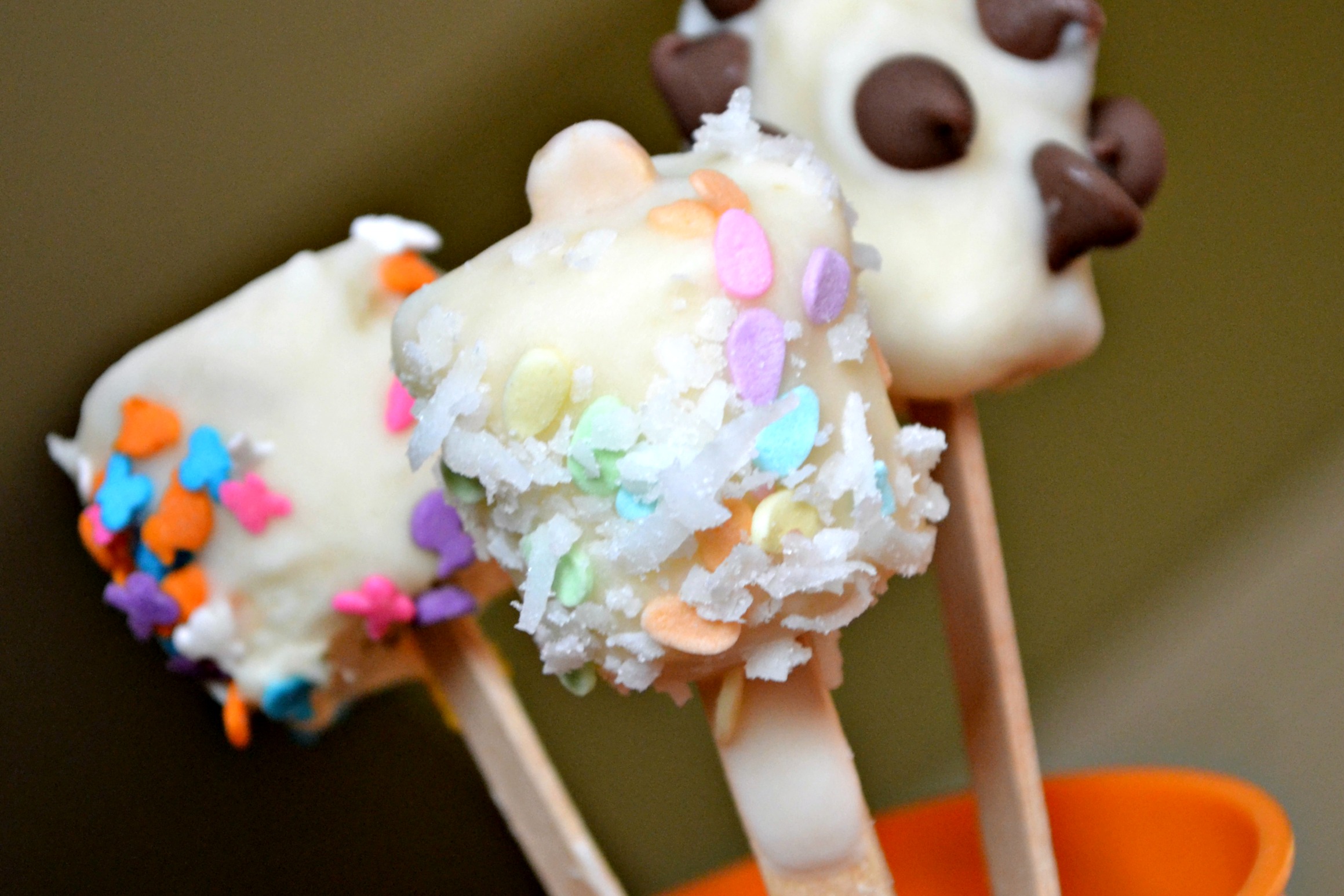 Frozen Banana Pops
