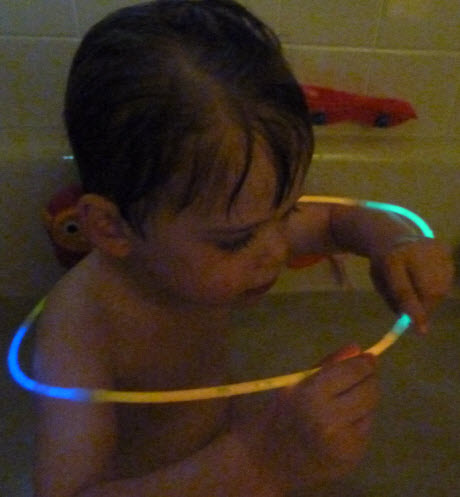 Flashlight + Glowsticks = Bathtime Fun!